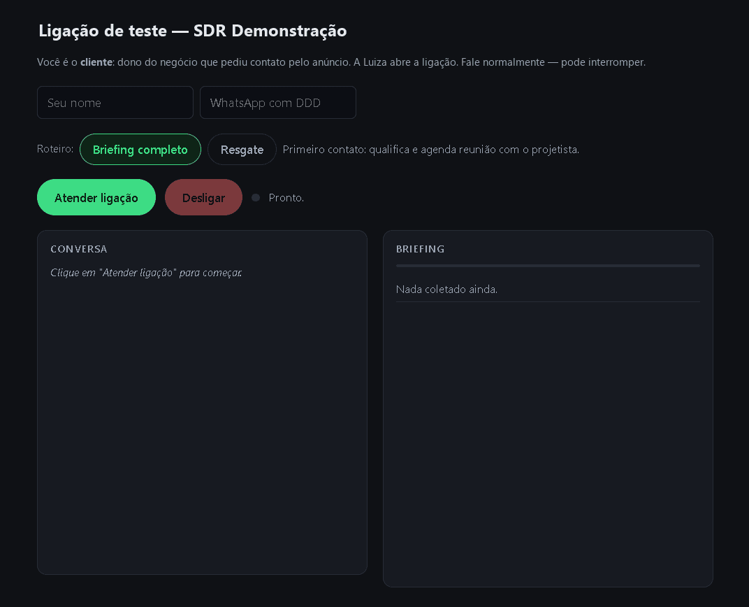 Tela do LutzCall: painel de ligação por voz em tempo real com roteiro de briefing e briefing preenchido durante a chamada